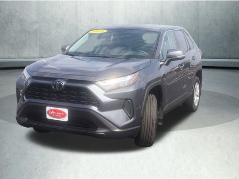 Used 2025 Toyota RAV4 LE AWD/4WD image 29