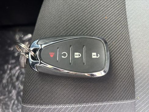 Used 2025 Chevrolet Blazer LT FWD image 18