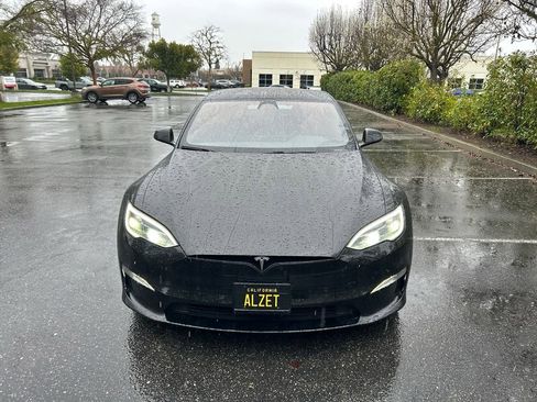 Used 2023 Tesla Model S Plaid image 2