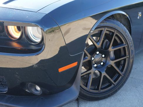 Used 2016 Dodge Challenger R/T Scat Pack image 11
