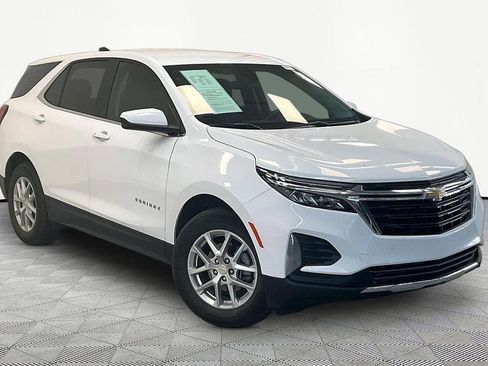 Used 2024 Chevrolet Equinox LT FWD image 3