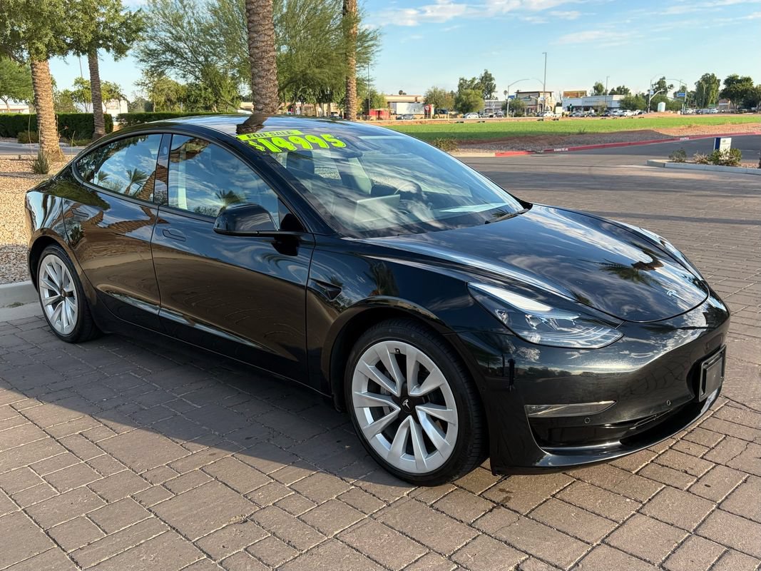 Used 2022 Tesla Model 3 RWD image 1