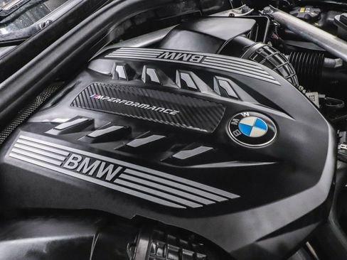 Used 2022 BMW X5 M50i w/ Executive Package image 49