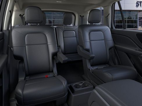 New 2026 Lincoln Aviator AWD w/ Jet Appearance Package image 11