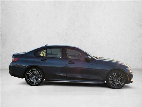 Used 2023 BMW 330i Sedan w/ Convenience Package image 4