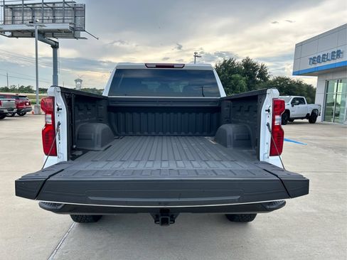 Used 2024 Chevrolet Silverado 1500 Custom Trail Boss AWD/4WD image 13