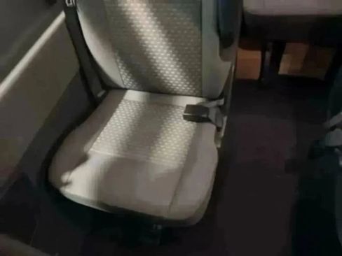 Used 2024 Ford Transit 350 XLT image 33