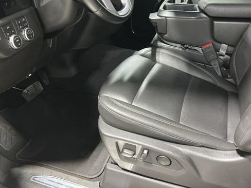 Used 2026 GMC Sierra 1500 SLT AWD/4WD image 8