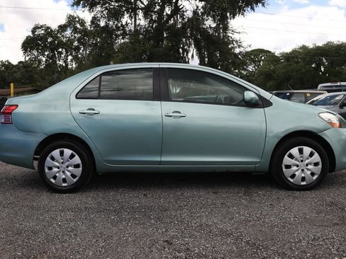 Used 2009 Toyota Yaris Sedan w/ Convenience Pkg FWD image 8