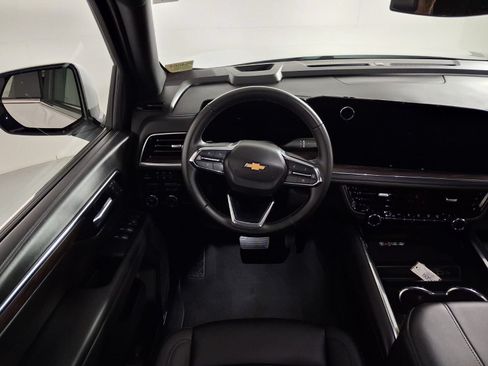Used 2025 Chevrolet Tahoe LT AWD/4WD image 12