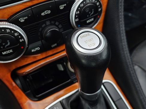 Used 2009 Mercedes-Benz SL 550 image 14