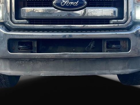 Used 2012 Ford F250 XLT w/ Snow Plow Prep Pkg image 9