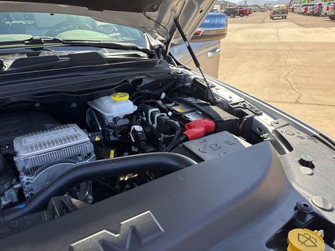 New 2026 RAM 1500 Laramie AWD/4WD image 48