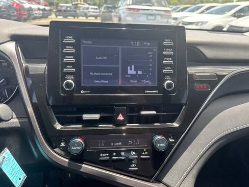 Used 2023 Toyota Camry SE FWD image 15