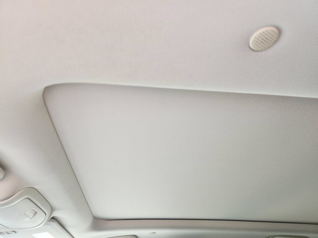 Used 2019 Cadillac XT5 Luxury FWD image 25