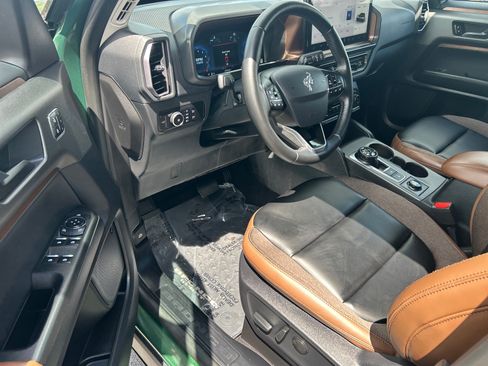 Certified 2025 Ford Bronco Sport Outer Banks w/ Outer Banks Tech Package+ AWD/4WD image 7