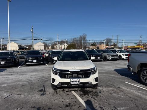 New 2026 Kia Seltos EX w/ EX Sunroof Package AWD/4WD image 3