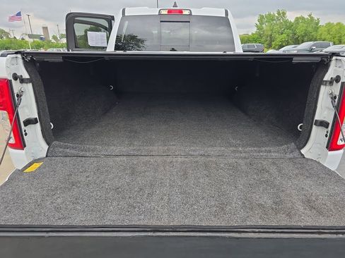 Used 2022 RAM 1500 Big Horn AWD/4WD image 60