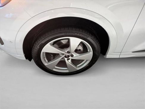 New 2025 Audi Q5 Premium Plus image 10