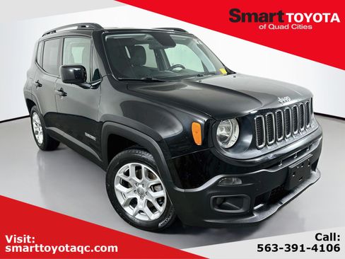 Used 2018 Jeep Renegade Latitude w/ UConnect 8.4 Nav Group FWD image 1