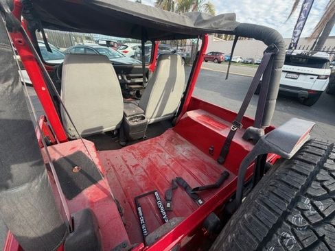 Used 1995 Jeep Wrangler Rio Grande AWD/4WD image 12