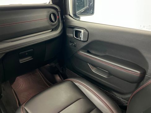 Certified 2024 Jeep Wrangler Unlimited Rubicon image 10