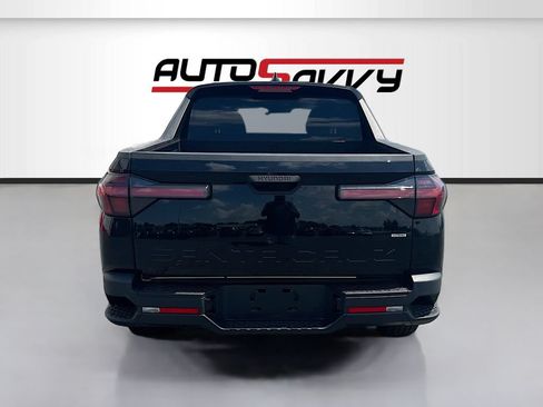 Used 2024 Hyundai Santa Cruz SEL AWD/4WD image 6