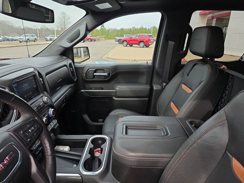 Used 2021 GMC Sierra 1500 AT4 w/ AT4 Premium Package image 11