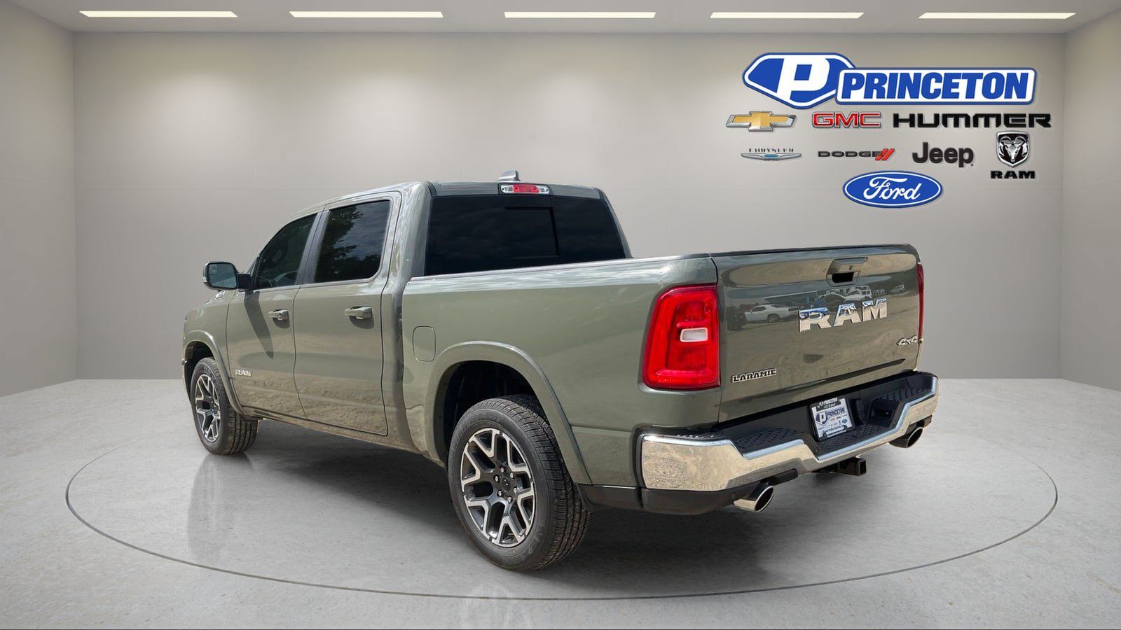 Used 2026 RAM 1500 Laramie AWD/4WD image 5
