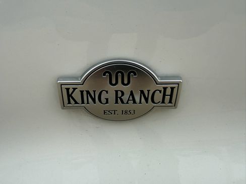 Used 2023 Ford Explorer King Ranch w/ Technology Package AWD/4WD image 6