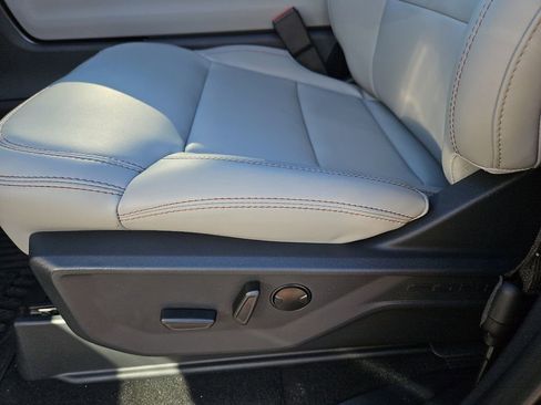 New 2025 Ford Expedition Max Active image 23