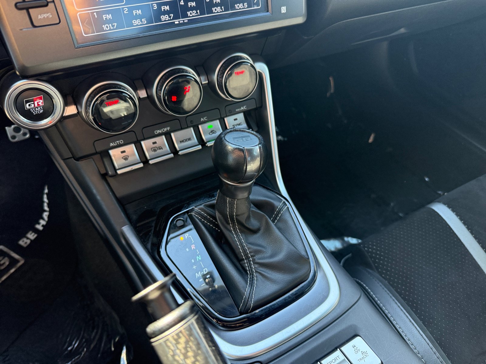 Used 2022 Toyota GR86 Premium RWD image 13