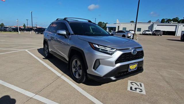 Used 2022 Toyota RAV4 XLE w/ Convenience Package AWD/4WD image 2