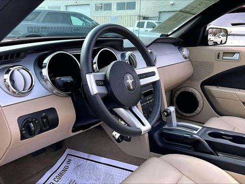 Used 2006 Ford Mustang GT Premium image 14