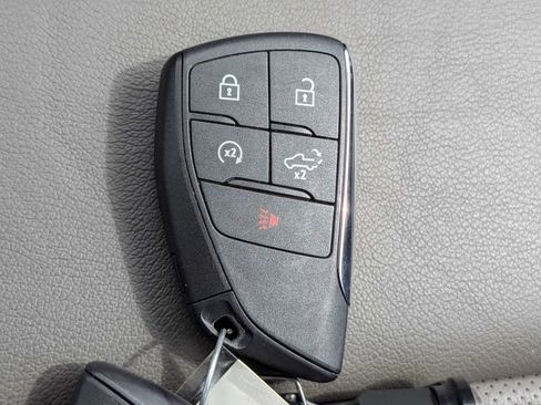 Used 2025 Chevrolet Silverado 1500 ZR2 w/ Technology Package AWD/4WD image 30