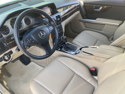 Used 2010 Mercedes-Benz GLK 350 4MATIC image 16