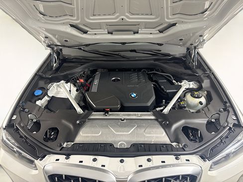 Used 2023 BMW X4 xDrive30i image 39