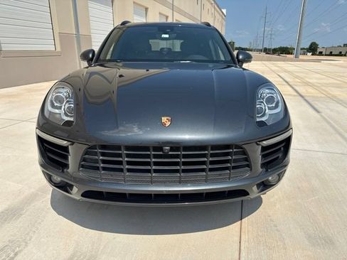 Used 2017 Porsche Macan AWD/4WD image 2