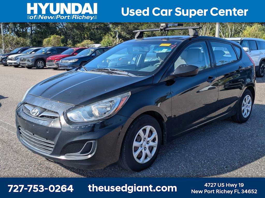 Used 2013 Hyundai Accent GS FWD image 1