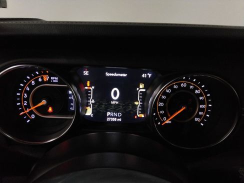 Used 2021 Jeep Wrangler Unlimited Sahara w/ Uconnect 4C Nav & Sound Group image 19