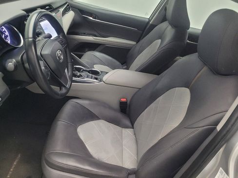 Used 2018 Toyota Camry XLE w/ Audio Package FWD image 17