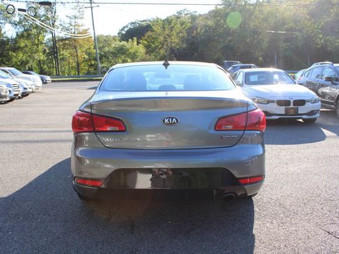 Used 2015 Kia Forte Koup EX FWD image 9