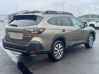 Used 2024 Subaru Outback Premium w/ Popular Package #1A AWD/4WD video 3