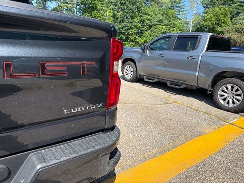Used 2021 Chevrolet Silverado 1500 Custom AWD/4WD image 9