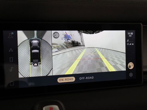 Used 2023 Land Rover Defender 110 S image 13