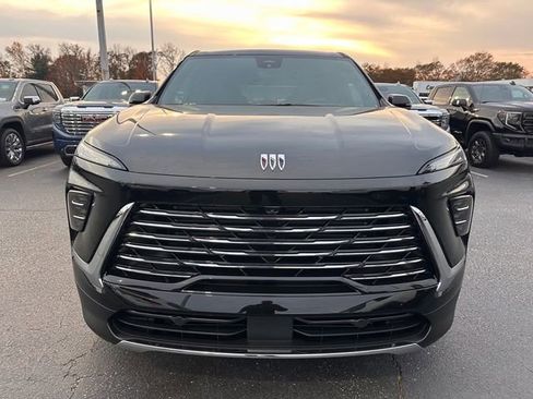 New 2026 Buick Enclave Preferred w/ Power Package image 4