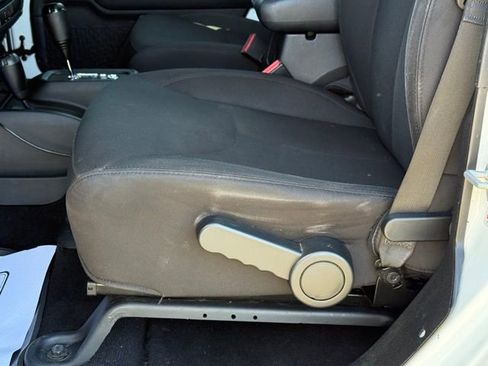 Used 2017 Jeep Wrangler Unlimited Sport AWD/4WD image 14