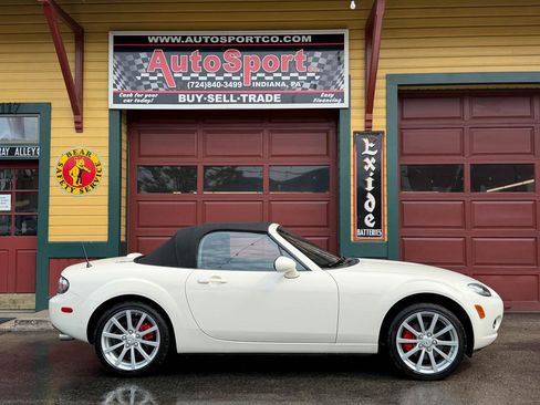 Used 2008 MAZDA MX-5 Miata Touring RWD image 6