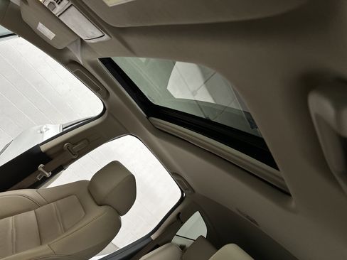 Used 2022 Honda CR-V Touring image 22