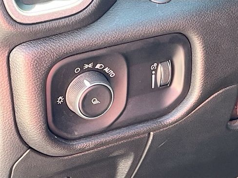 Used 2025 RAM 1500 Tradesman AWD/4WD image 10